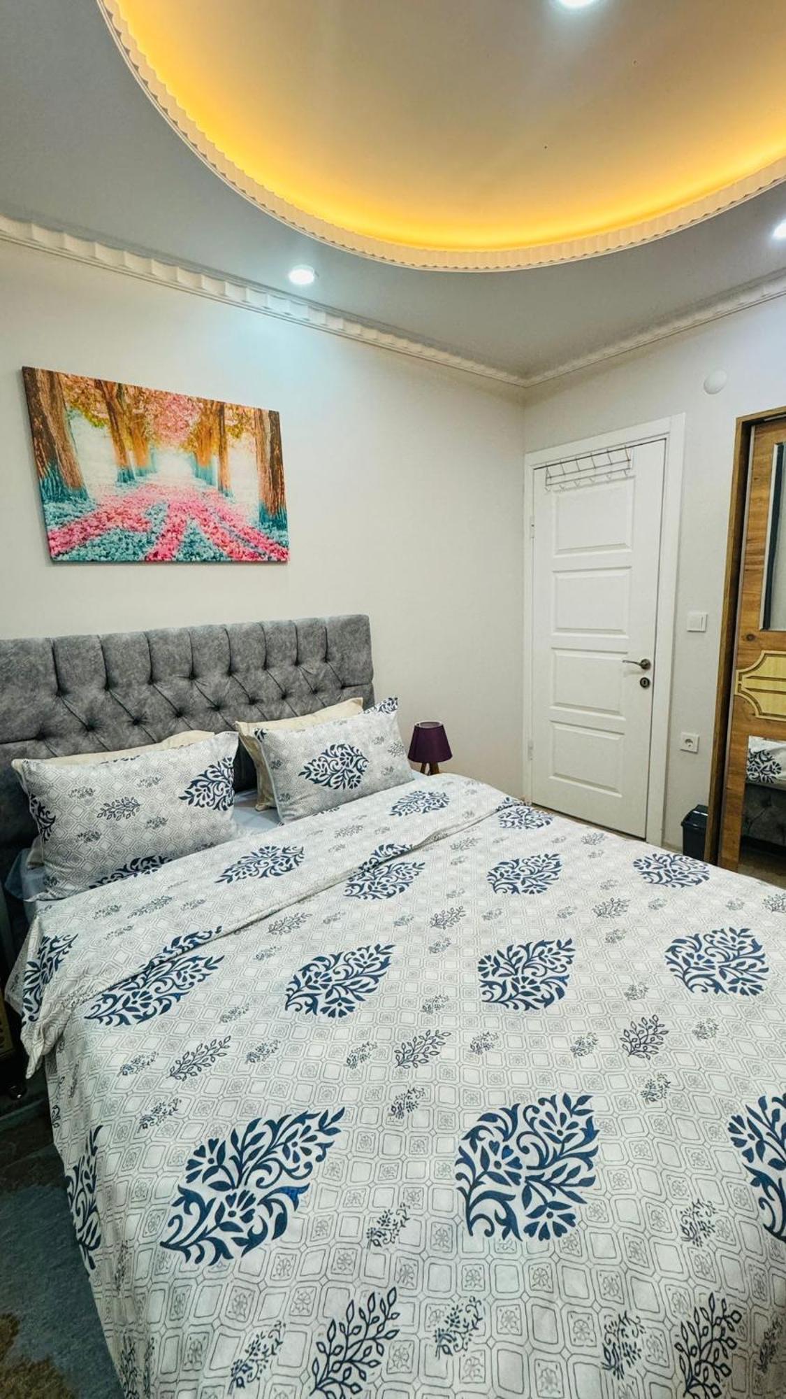 Guendogdu Suites Истанбул Екстериор снимка